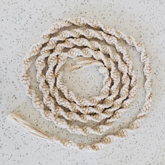 Macrame Rope Swag Decor for Wall or Mantel 8 ft - Picture 6 of 6